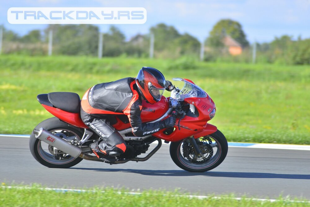 trackday-rs-td5-2022-slika-2-_NIK1504.thumb.JPG.df9a1bd7c04994a847fdaabe6bc41b19.JPG