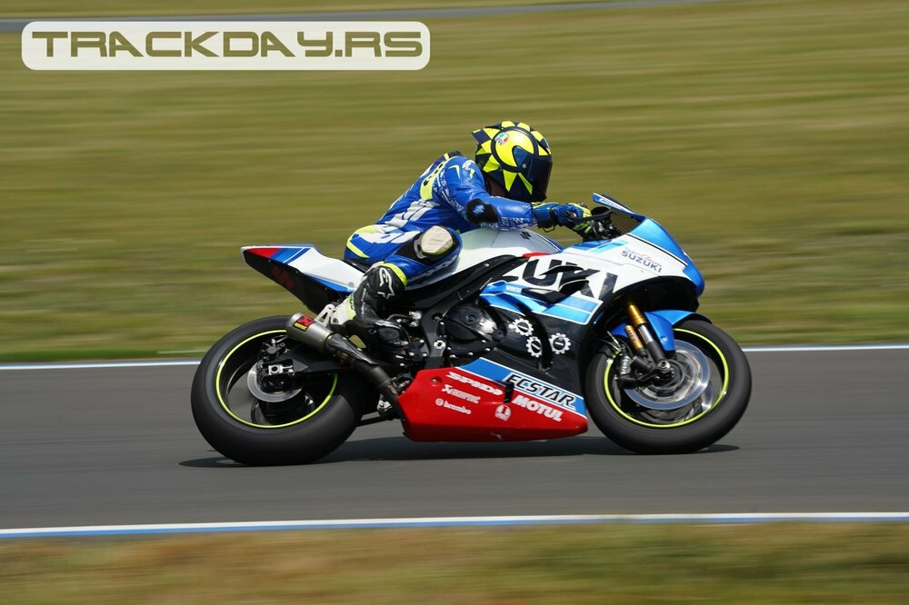 trackday-rs-td3-2022-slika-DSC00070.thumb.JPG.8a802d403bc956499905dfd2190cb15d.JPG