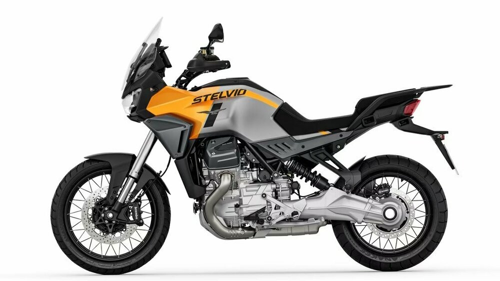 Moto-Guzzi-Stelvio-2024-169Gallery-ec068c0e-2048092.jpg