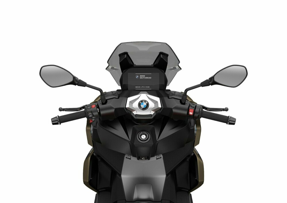 P90571792_lowRes_the-new-bmw-c-400-x-.thumb.jpg.bc99698e8a6be5f4785d0403587d24a5.jpg