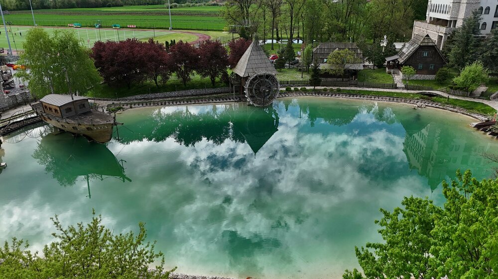 dji_fly_20250418_102224_0157_1744964635348_photo.thumb.jpg.0a895d2bd2946f932682cc0055fc0358.jpg