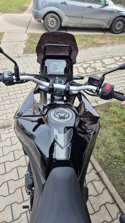 VStrom Tank.jpg