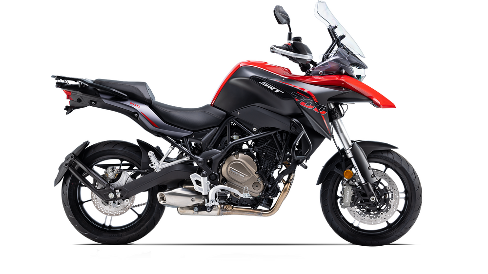 QJ-MOTOR-adventure-trail-SRT-700-onroad.png