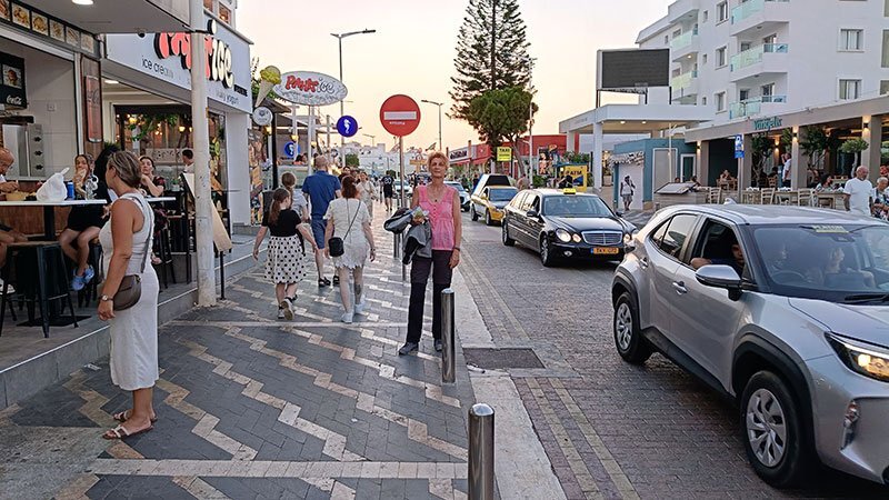 113_Shoping02.jpg.982c6f85c6070060e7015cb3e20d79e0.jpg